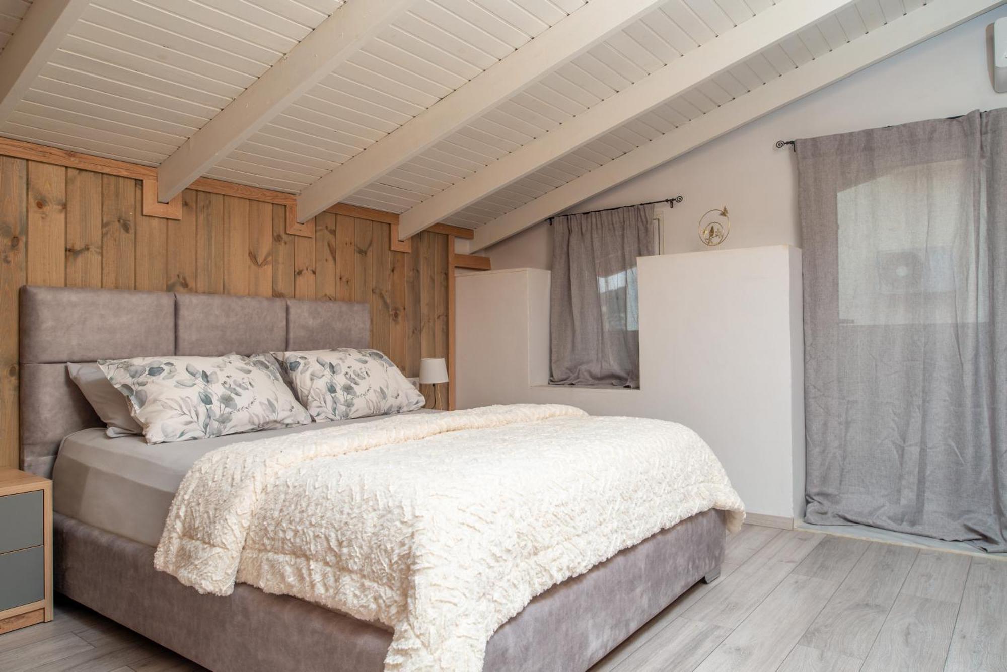 Holiday home Giannis House
